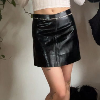 fake leather skirt 
