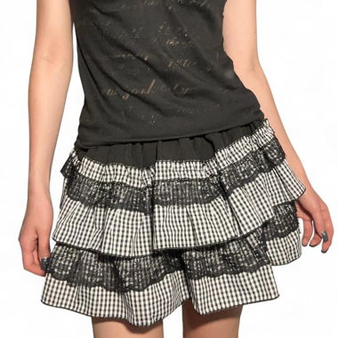 Black & white gingham mini skirt with lace trim