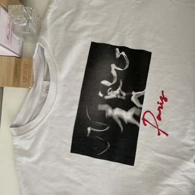 T-shirt graphique Zara Paris