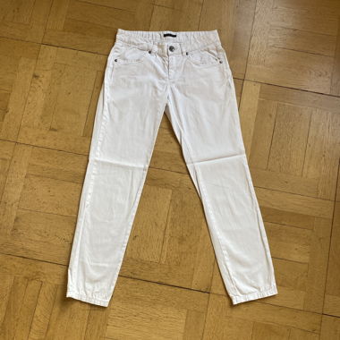 Weisse Damen-Chinohose