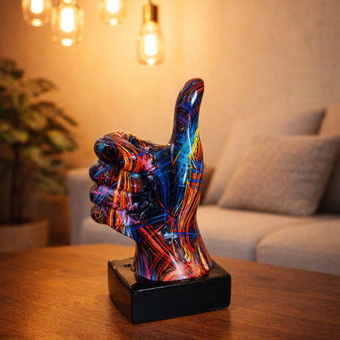 Figurine décorative pouce levé