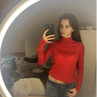 maglia collo alto rossa a maniche lunghe