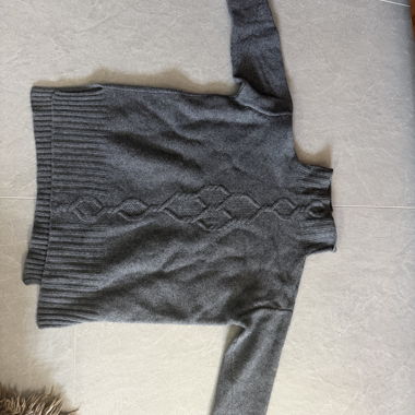 S MaxMara grey knit turtleneck sweater