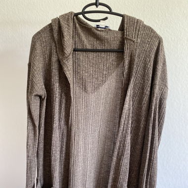 Langer grüner/grauer Cardigan