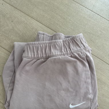 Lockere Jogginghose in rosa 