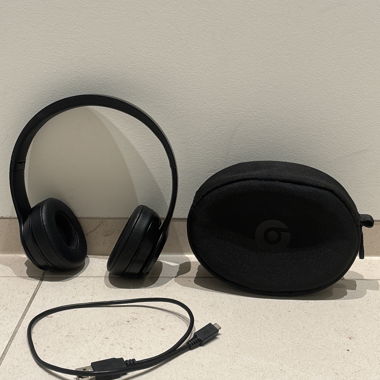 Beats On-Ear Kopfhörer mit Hülle