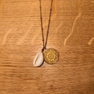 Collana con conchiglia e medaglione impermeabile Atolea