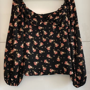 Blusa a fiori nera