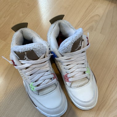 Jordan 4 