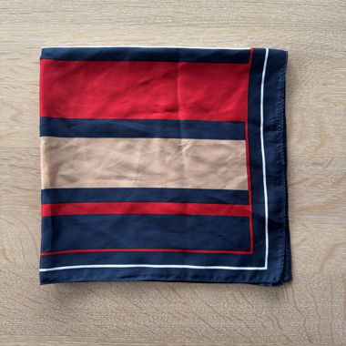 Foulard rayé – Rouge/Bleu/Beige/Blanc