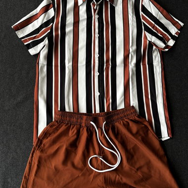 Set camicia-pantaloncini a righe