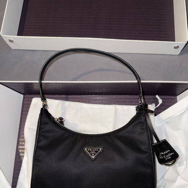 Sac Prada Re Édition 2005 en Re Nylon