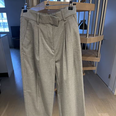 H&M grau Anzugshosen mit Elasticband Hinten