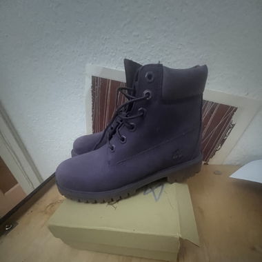 Unworn timberland purple boots 