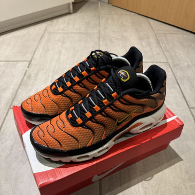 Nike Air Max Plus TN „safety orange“ 