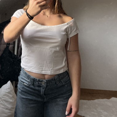 t-shirt bianco di brandy melville