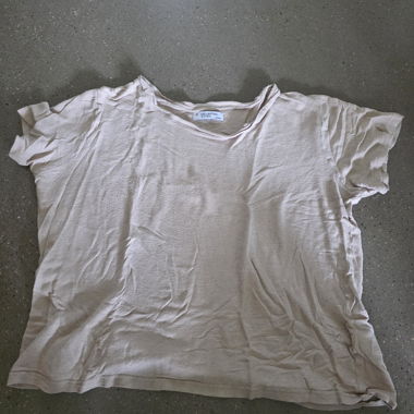 T-shirt beige pour femmes