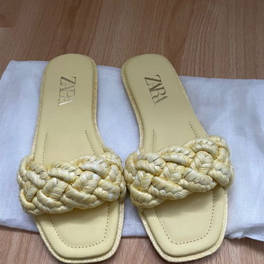 Geflochtene Pantoletten Zara Gr 39 neu lemon