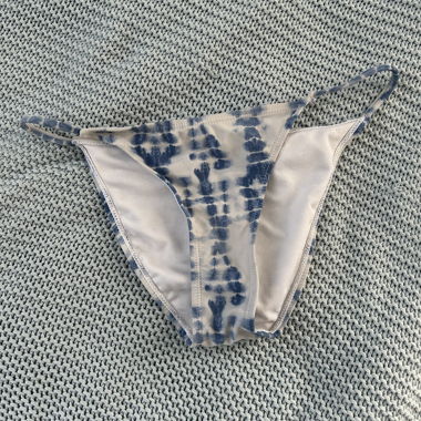 Fondo bikini tie-dye blu