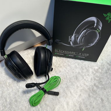 Razer blackshark x USB Gaming Headset