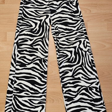 Jeans Svasati Zebra H&M