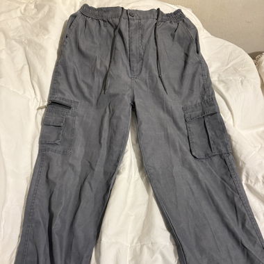 Cargo gris, over size ajustable à la taille