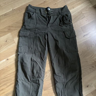 Green/ kaki cargo pants