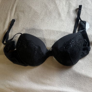 Reggiseno nero 75B