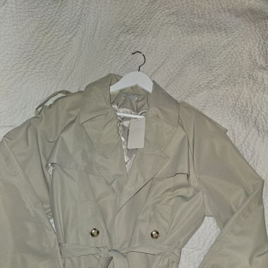 Kurzer Trenchcoat
