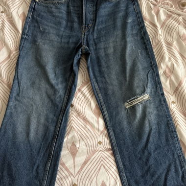 H&M Jeans blau mit Rissen