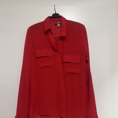 Rotes Hemd