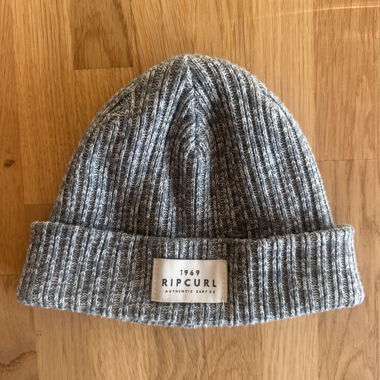 Bonnet en tricot Rip Curl gris