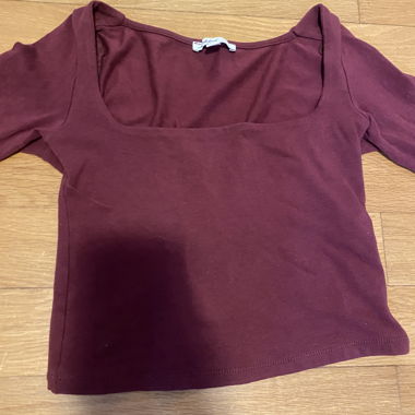 Subdued long-sleeve shirt