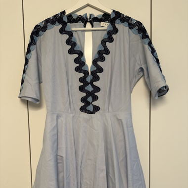 Kleid von Sandro Paris