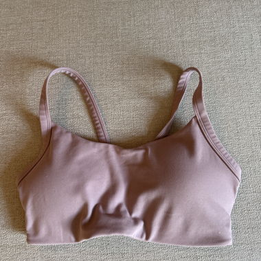 Top con reggiseno sportivo rosa