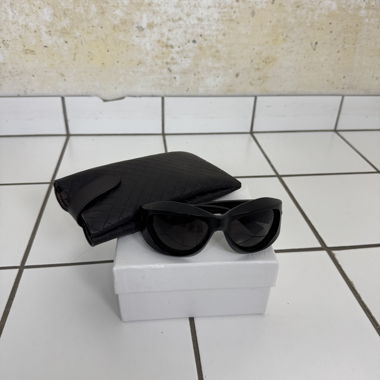 Occhiali da sole neri Bottega Veneta