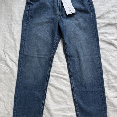 Jeans Mom Bershka taille 36