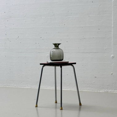 Mid-Century Hocker von Kelko mit roter Sitzfläche 