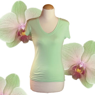 T-shirt Famous V-neck vert menthe lime