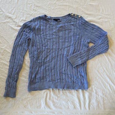 blue longsleeve sweatshirt 