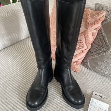 ARKET Lederstiefel schwarz, Gr. 38