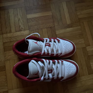 Nike Jordan low red and white sneakers