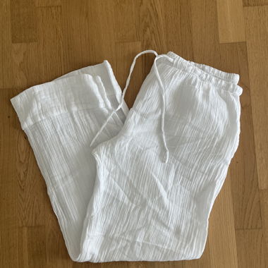 White Pull&Bear Trousers XL