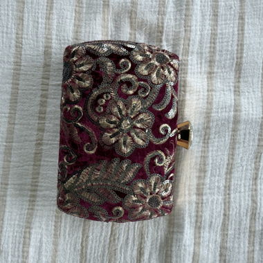 Pochette de soirée brodée