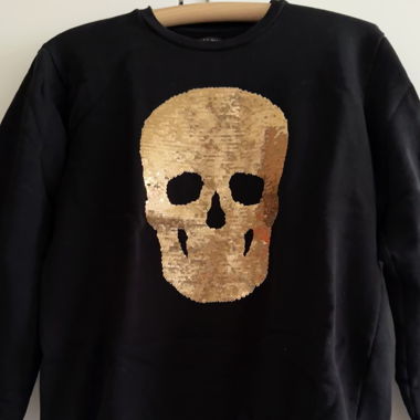 ZARA Skull/Totenkopf Sweatshirt Size M