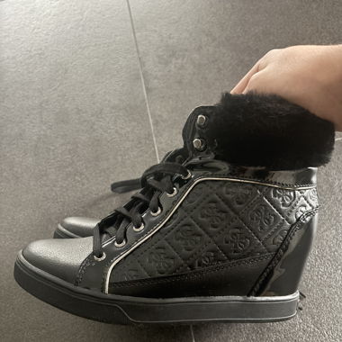 Guess Schuh