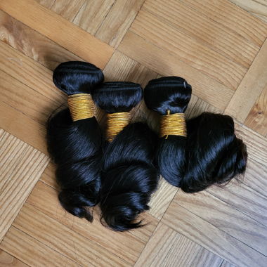 Magnifici capelli naturali disponibili