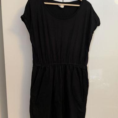 H&M Basic Kleid mit Taschen