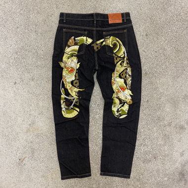Jeans en denim japonais avec broderie
