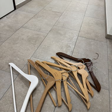 Kleiderbügel aus Holz 8 Stück (Luxus) 